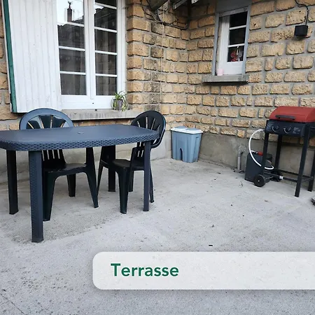 Logement Cocooning 2-4 Personnes Avec Salle De Jeux Chemery-Chehery Exterior photo